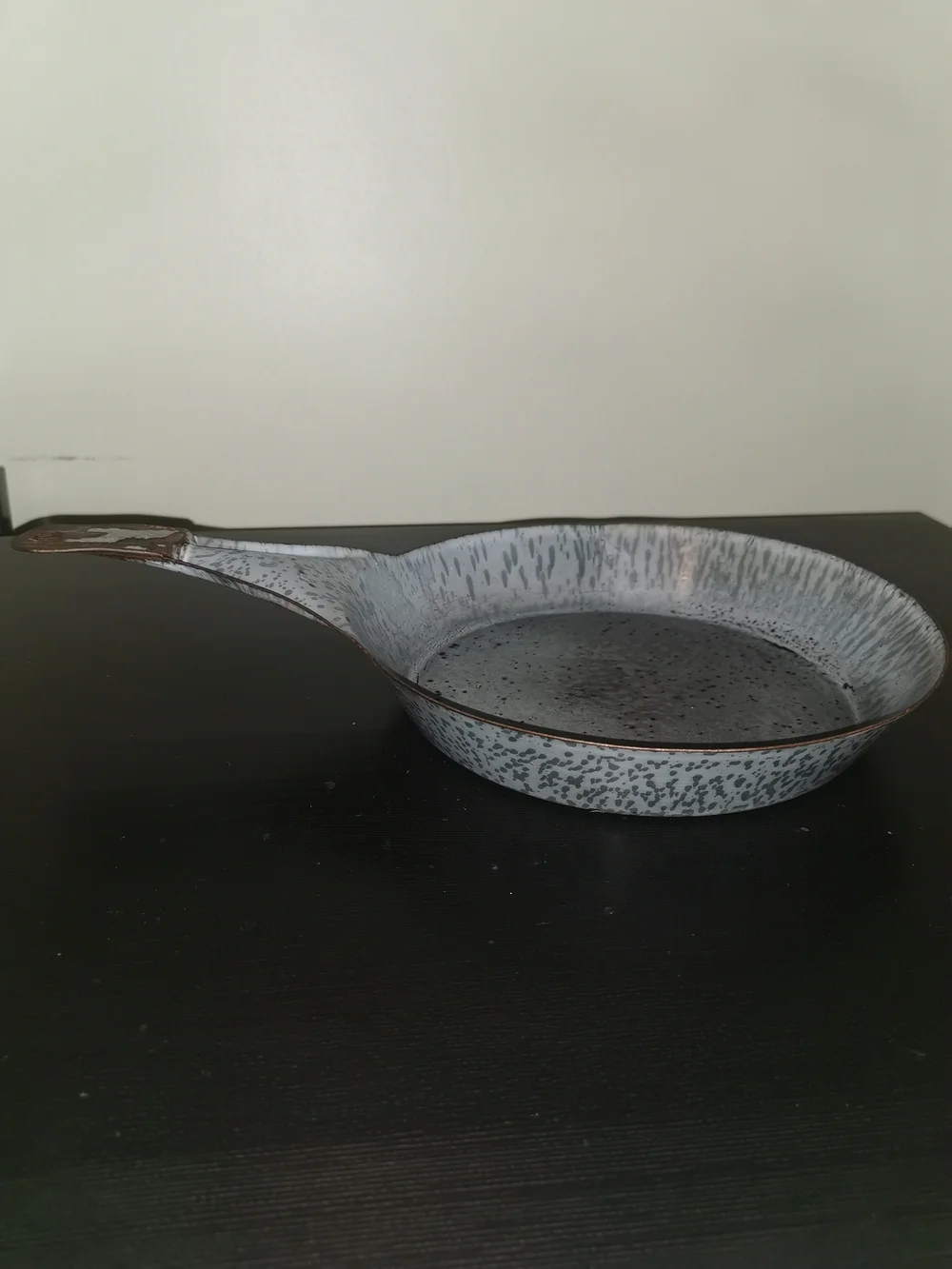 Antique Blue and White Graniteware Enamel 9.25